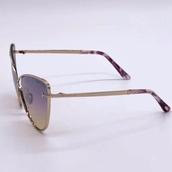 Tom Ford - Leila Sunglasses - Cat-Eye  Mirrored Sunglasses - Rose Gold
